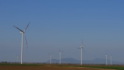 АРКТИЧКИ ВЕТАР ПОД КОНТРОЛОМ: Сибирски инжењери створили јединствени ветрогенератор