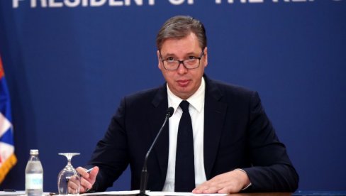 SUSRET SA KINESKIM ZVANIČNIKOM Vučić se sastao sa Jangom Điječijem