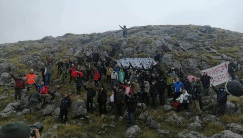 НОВИМ ЛИТИЈАМА У ОДБРАНУ СИЊАЈЕВИНЕ: Црна Гора опет на ногама због војне вежбе заказане на чувеној планини