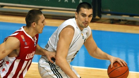 ЦРНО-БЕЛИ НЕ ЗАБОРАВЉАЈУ: Емотивна порука КК Партизан на годишњицу смрти Дејана Милојевића