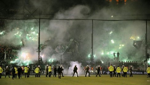 POBEDILI KORONU: Grčka vraća navijače na stadione