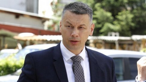IZLAZI NA SLOBODU: Nenadu Nešiću ukinut pritvor IZLAZI NA SLOBODU: Nenadu Nešiću ukinut pritvor