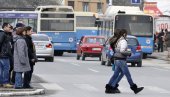 SENZORI VIDE PEŠAKA NA ZEBRI : U planu postavljanje nove saobraćajne signalizacije na 25 lokacija