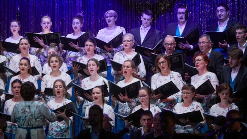 USPEH HORA „Attendite“: Zlatna medalja na festivalu Majske muzičke svečanosti USPEH HORA „Attendite“: Zlatna medalja na festivalu Majske muzičke svečanosti