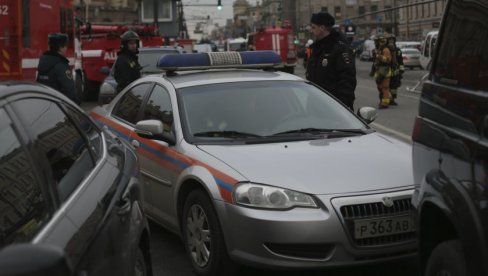 AUTOBUS SA 20 PUTNIKA UPAO U REKU: Teška nesreća u Sankt Peterburgu (VIDEO)