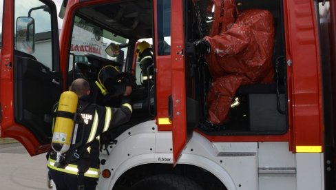 VATROGASCI PRONAŠLI UGLJENISANO TELO: Pacijentkinja iz Tuzle zapalila cigaretu pored boce sa kisenonikom