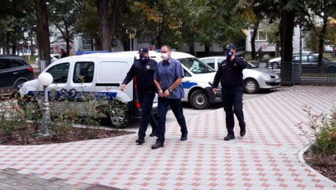 METAK U ČELO ZA ŽENINOG LJUBAVNIKA Ukinuta presuda za ubistvo Davora Vitića METAK U ČELO ZA ŽENINOG LJUBAVNIKA Ukinuta presuda za ubistvo Davora Vitića