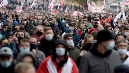 ŠTA AMERIKANCI PLANIRAJU ZA RUSIJU I BELORUSIJU: Tvorci “obojenih revolucija” savetovali “opozicionare” kako da promene režim