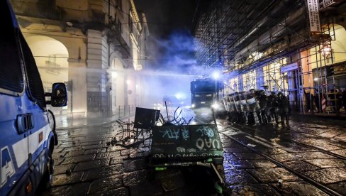 АНАРХИСТИ ЦИЉАЈУ МЕЛОНИЈЕВУ: Италијански покрет који је у Торину направио хаос на отварању ЗОИ претња премијерки