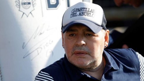 MARADONA HITNO PRIMLJEN U BOLNICU: Odbija da uzima hranu, veoma je tužan...