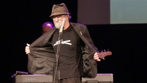 TOČKU NAGRADA ZA ŽIVOTNO DELO: Udruženje muzičara džeza, roka i zabavne muzike dodelilo priznanja za prošlu godinu TOČKU NAGRADA ZA ŽIVOTNO DELO: Udruženje muzičara džeza, roka i zabavne muzike dodelilo priznanja za prošlu godinu