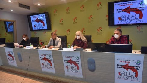 LEKARIMA APLAUZ NEDOVOLJAN: U crnogorsko zdravstvo se godinama ne ulaže dovoljno, sa epidemijom kovid 19 isplivala ranjivost sistema LEKARIMA APLAUZ NEDOVOLJAN: U crnogorsko zdravstvo se godinama ne ulaže dovoljno, sa epidemijom kovid 19 isplivala ranjivost sistema