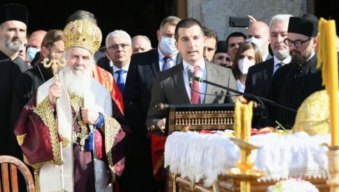 ALEKSA BEČIĆ: Od Amfilohija se moramo oprostiti, ali se nikada nećemo rastati