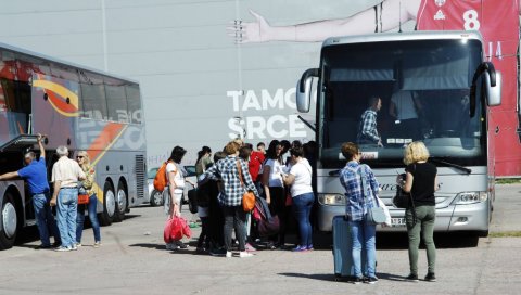 МИНИСТАРКА МАТИЋ ОТКРИВА: Ево шта ће да буде са онима који су већ уплатили аранжмане за летовање?