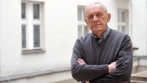 KROZ PLETENJA RADOST I VEZENJA TUGU: Iz rukopisa nove verzije poeme Kalopera Pera