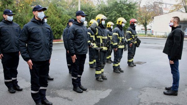 ДАН ЗАШТИТЕ ОД ПОЖАРА: Министар Вулин на показној вежби ватрогасаца