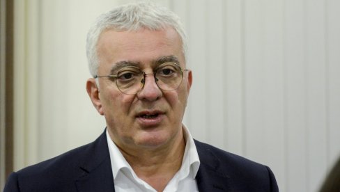 ANDRIJA MANDIĆ APELUJE: Krivokapić i Leposavić da nađu dovoljno snage za pomirenje