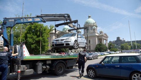 У РУКАМА ИЗВРШИТЕЉА ЈОШ МИЛИОН ДУЖНИКА: Правосуђе се масовно ослобађа предмета о дуговању грађана за комуналије или ТВ претплату