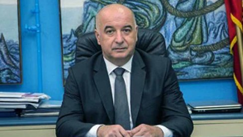 DR TOMANOVIĆ UPOZORAVA: U bolnici se pacijenti bore za život, a u gradu se ne poštuju mere DR TOMANOVIĆ UPOZORAVA: U bolnici se pacijenti bore za život, a u gradu se ne poštuju mere