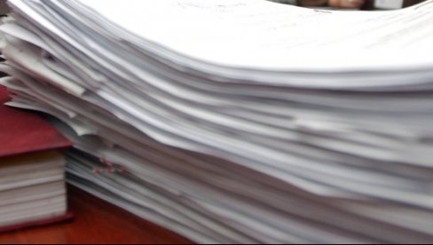 ЧОВЕКУ СТИГЛО РЕШЕЊЕ ТРИ ДАНА НАКОН СМРТИ: На тај папир чека чак 105.000 људи, ево чему тачно служи ЧОВЕКУ СТИГЛО РЕШЕЊЕ ТРИ ДАНА НАКОН СМРТИ: На тај папир чека чак 105.000 људи, ево чему тачно служи