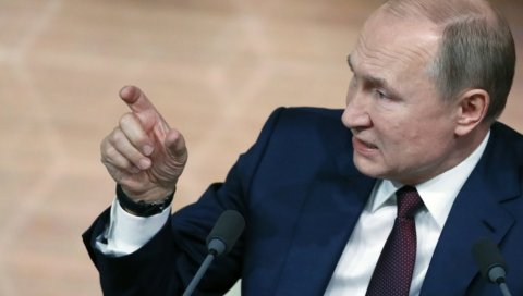 ПУТИН О ХАОСУ У РУСИЈИ: Пуцали су из тенкова, директно на зграду парламента (ВИДЕО)