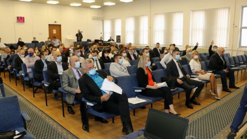 PRIVREMENI I GODINAMA KRŠE ZAKON: Trećini od 12 vršilaca dužnosti direktora javnih preduzeća u Smederevu istekao mandat PRIVREMENI I GODINAMA KRŠE ZAKON: Trećini od 12 vršilaca dužnosti direktora javnih preduzeća u Smederevu istekao mandat