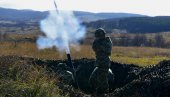 KOLIKO JE TO MOĆNO ORUŽJE: Vojnici na obuci u gađanju minobacačima (FOTO/VIDEO)