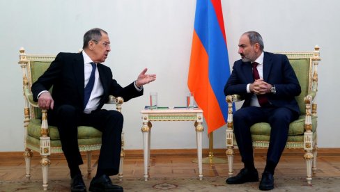 RAZGOVARALI LAVROV I PAŠINJAN: U prvom planu problemi Nagorno-Karabaha