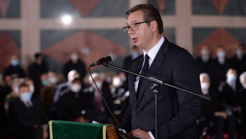 ON SAM BIO JE NAŠ HRAM: Ceo govor predsednika Vučića nad odrom prvojerarha