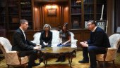 POSLEDNJI SASTANAK PRED ODLAZAK: Vučić objavio fotografiju sa novim ambasadorom Srbije u SAD Markom Đurićem (FOTO)