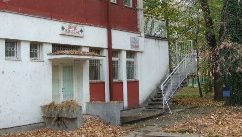 МЕЂУ ОБОЛЕЛИМА У НЕГОТИНУ И НАЈМЛАЂИ: Због короне у болници беба стара 40 дана, трогодишње дете на кућном лечењу МЕЂУ ОБОЛЕЛИМА У НЕГОТИНУ И НАЈМЛАЂИ: Због короне у болници беба стара 40 дана, трогодишње дете на кућном лечењу