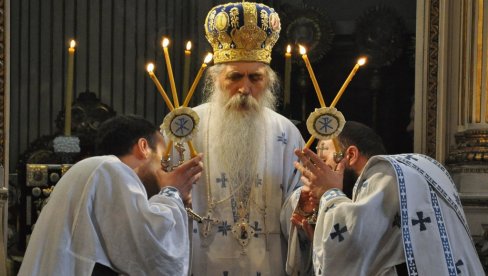 КАКО ЈЕ ВЛАДИКА БАЧКИ ИРИНЕЈ СЛУЧАЈНО БЛАГОСЛОВИО МАРАДОНУ: Све се десило у Москви и то у лифту