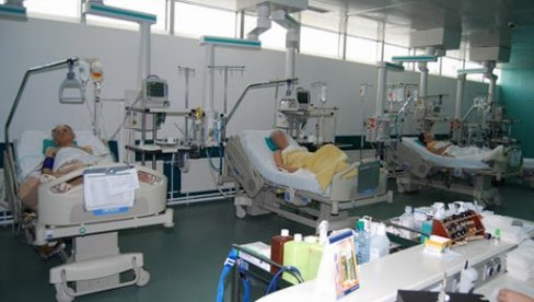 76 NOVOZARAŽENIH U JEDNOM DANU: Više od 2.200 aktivnih slučajeva virusa korona u Zrenjaninu 76 NOVOZARAŽENIH U JEDNOM DANU: Više od 2.200 aktivnih slučajeva virusa korona u Zrenjaninu