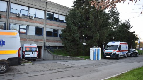 KORONOM ZARAŽENA I ŠESTOMESEČNA BEBA: Smeštena u kikindsku bolnicu - poznato u kakvom je stanju