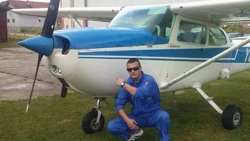 PRONAĐEN NESTALI AVION NA KOZARI: Nema preživelih - telo se vidi iz olupine aviona PRONAĐEN NESTALI AVION NA KOZARI: Nema preživelih - telo se vidi iz olupine aviona