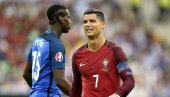 NA POMOLU TRAMPA VEKA: Pogba za Kristijana Ronalda