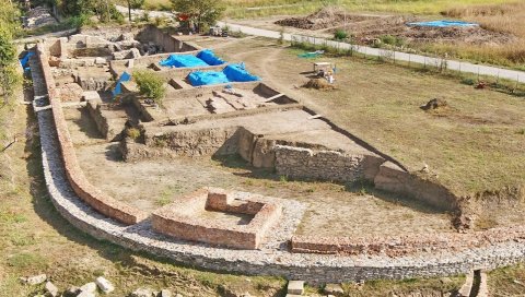 ЛАВОВИ ИЗ КОСТОЛЦА ХРАБРИЛИ ЛЕГИОНАРЕ. Јединствени симболи римских легија откривени у Виминацијуму