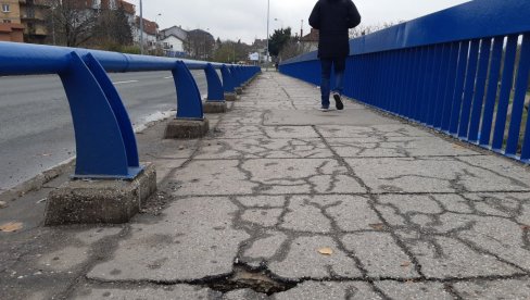 НАДВОЖЊАК КОНАЧНО ОТВОРЕН: После четири године радова безбедан мост у Топчидерској НАДВОЖЊАК КОНАЧНО ОТВОРЕН: После четири године радова безбедан мост у Топчидерској