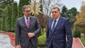 STIŽE POMOĆ ZA RS: Vučić i Dodik spasavaju i narod u Federaciji