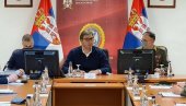 СНАЖНА АРМИЈА ЈЕ ГАРАНТ МИРА: Састанак Вучића и Војске Србије