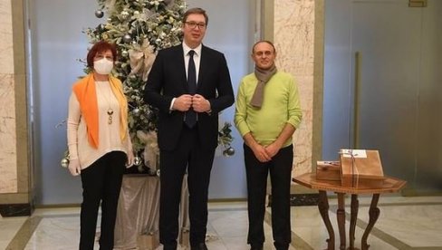 PENZIONERI SU SVOJOM ODGOVORNOŠĆU SPASILI SRBIJU: Predsednik se obratio na Instagramu - pomoć od 5 hiljada je samo mala zahvalnost (FOTO)