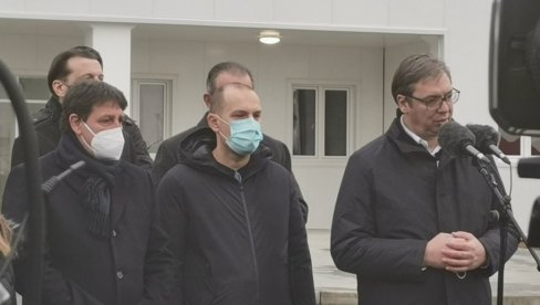 VUČIĆ NA OTVARANJU BOLNICE U KRUŠEVCU: Srpska država je pokazala svoju snagu! (FOTO/VIDEO)