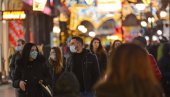 BEOGRAD ŽIVNUO NAKON SLABLJENJA MERA: Pogledajte večerašnje fotografije iz Knez Mihailove ulice (FOTO)