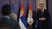 VUČIĆ URUČIO ODLIKOVANJA: Svečanost u Predsedništvu (FOTO)