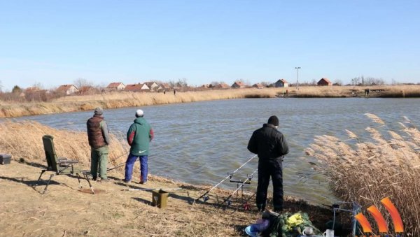 ЛОВИЛИ ШТУКУ И ЗА НОВУ ГОДИНУ: Добар одзив на првом овогодишњем такмичењу у Крајишнику