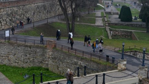 ДАНАС ПРЕОКРЕТ: Након топлијих дана, стиже захлађење, али и киша!