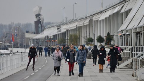 ŽENE DUGOVEČNIJE, ČEŠĆE DIPLOMIRAJU I MANJE SU PLAĆENE: Najnovije istraživanje Republičkog zavoda za statistiku