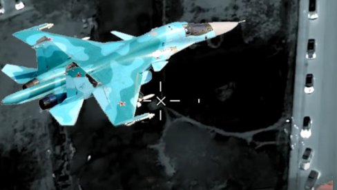 PRONAĆI I UNIŠTITI: Kako to rade ruski Su-34 i Su-24MR - napad na neprijateljski aerodrom (VIDEO)