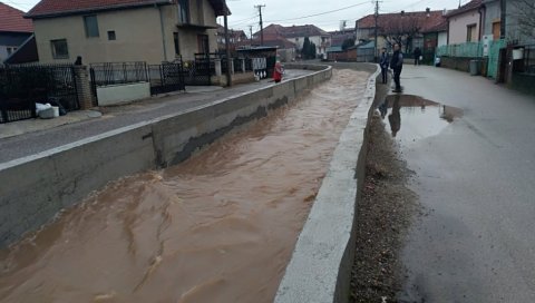 ВАНРЕДНА СИТУАЦИЈА И У ПИРОТУ: Велика штета у селима, вода кренула да се повлачи