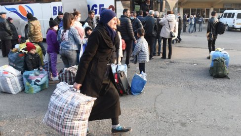 ГОЛГОТА ЈЕРМЕНА СЕ НАСТАВЉА: Из Нагорно Карабаха избегло скоро 100.000 људи ГОЛГОТА ЈЕРМЕНА СЕ НАСТАВЉА: Из Нагорно Карабаха избегло скоро 100.000 људи